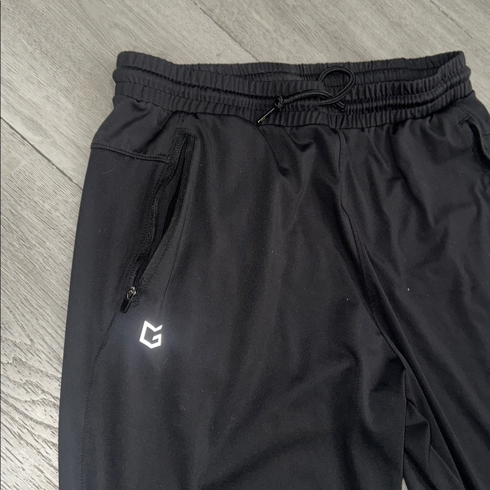G Gradual Men's Sweatpants with Zipper Pockets
Size Large - Picture 2 of 7